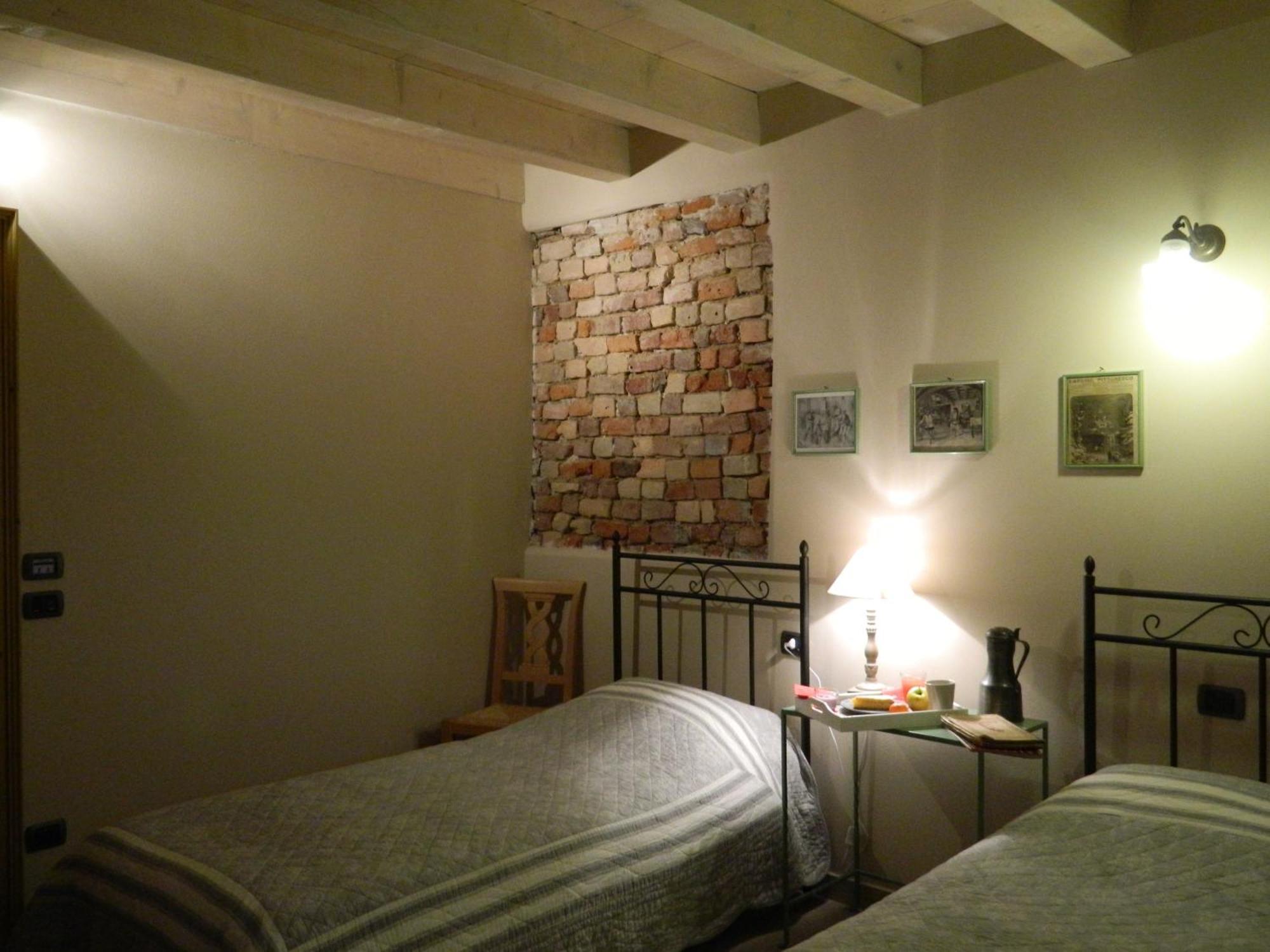 Agriturismo Cascina Pezzolo Λόντι Δωμάτιο φωτογραφία